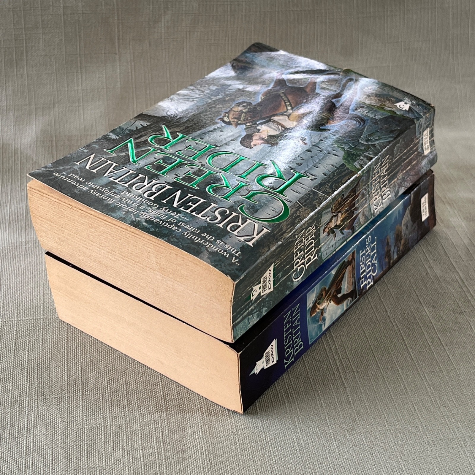 2 Kristen Britain Green Rider & First Rider’s Call, Fantasy DAW, PB