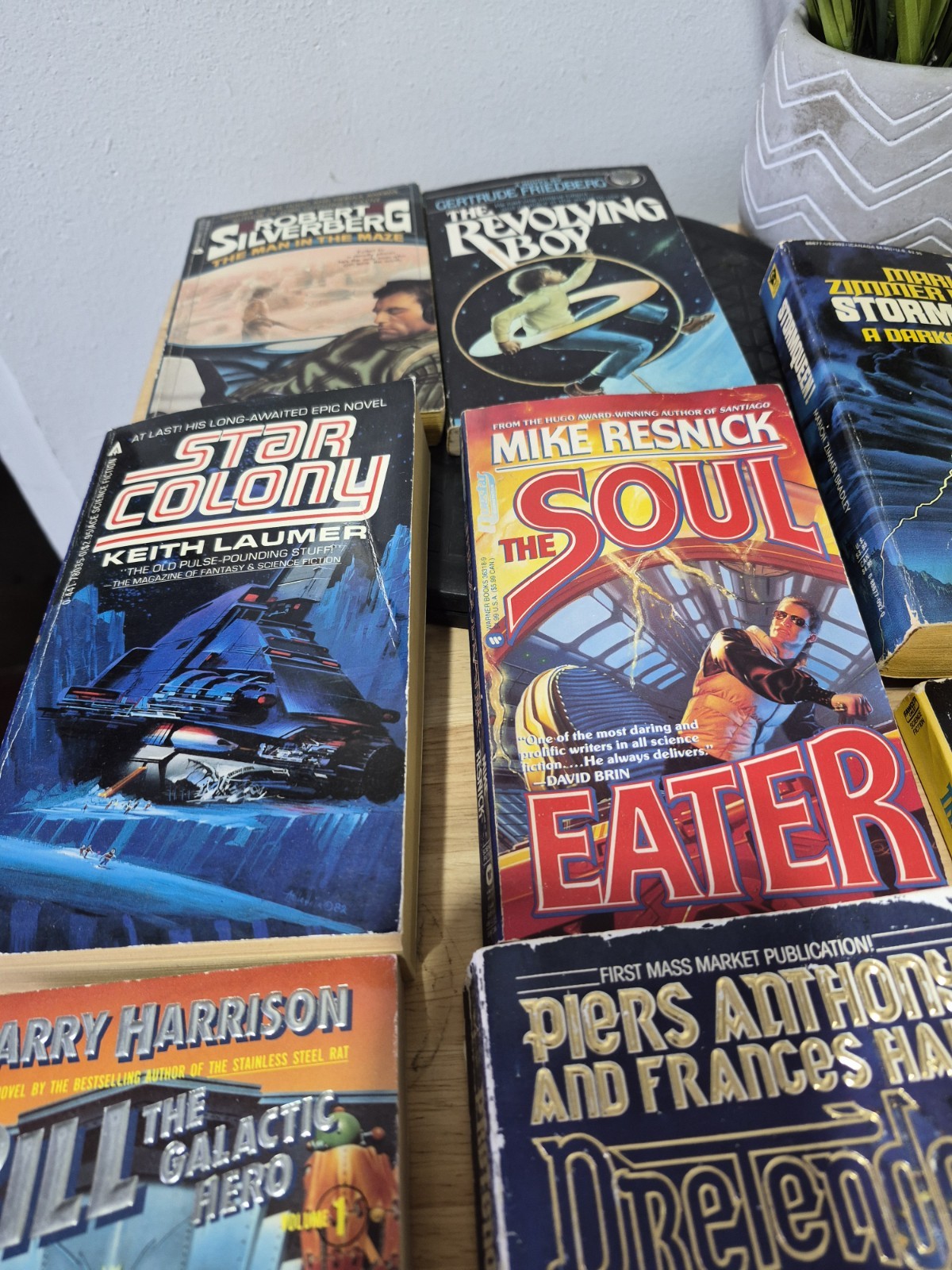 Lot Of 10 Sci Fi Paperback Books TITLES SEEN