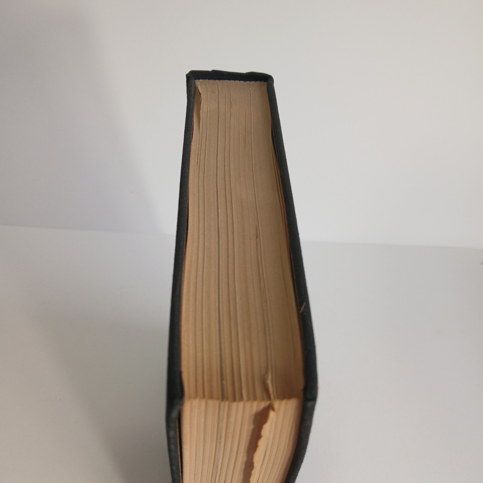 The Guns of August Barbara W. Tuchman Hardcover 1962 Macmillan Company Book Club
