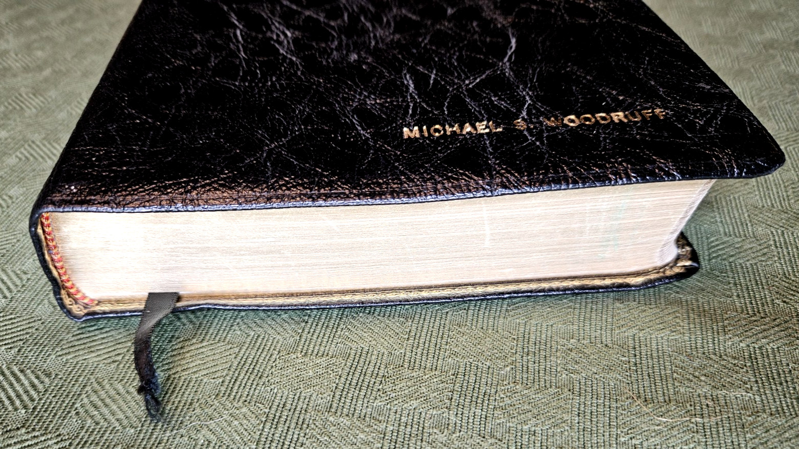 KJV – LARGE Print Reference Holy Bible, Black Genuine Leather, World 956C