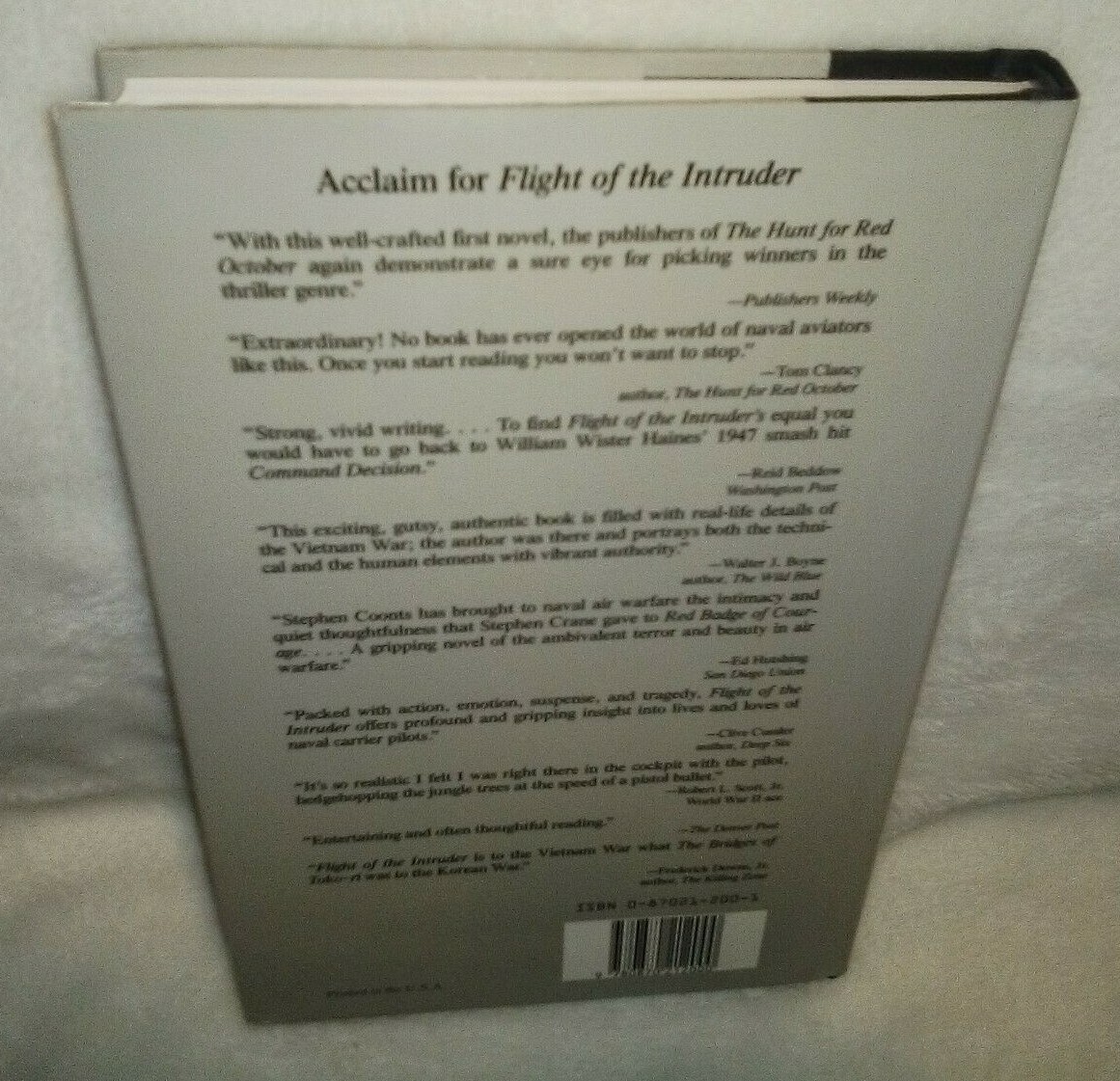 Flight of the Intruder by Stephen Coonts Vtg 1986 HC Naval Institute Press