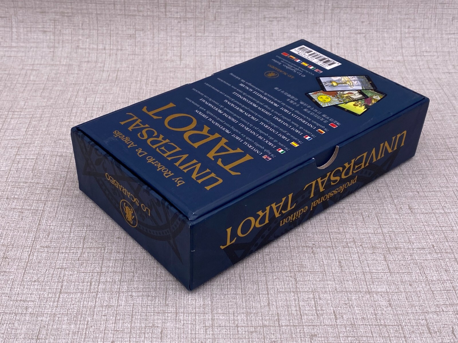 Universal Tarot Professional Edition Lo Scarabeo (English) 78 Card Set Book