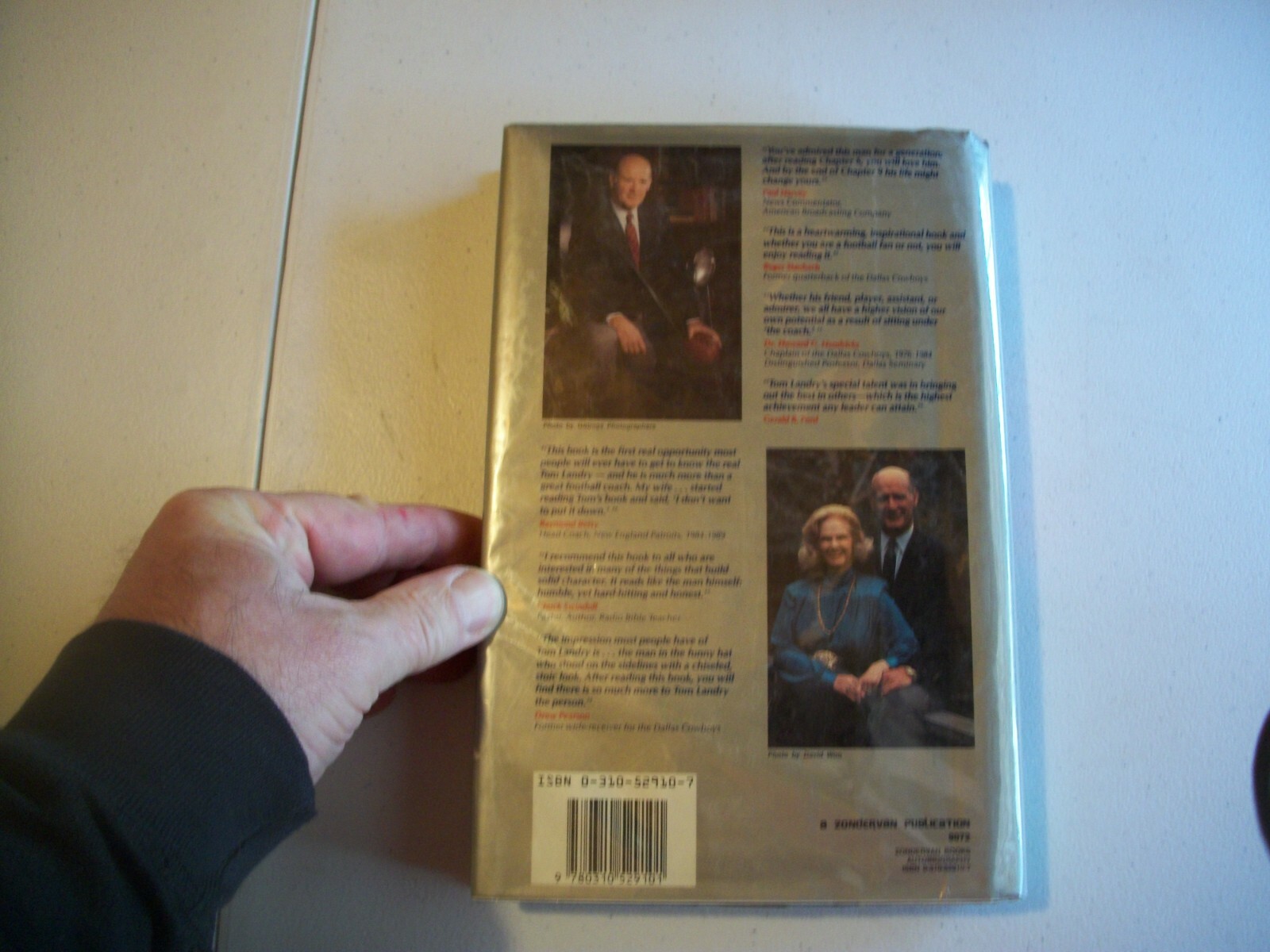 TOM LANDRY-AN AUTOBIOGRAPHY–HARDCOVER BOOK-FORMER LIBRARY BOOK-302 PAGES