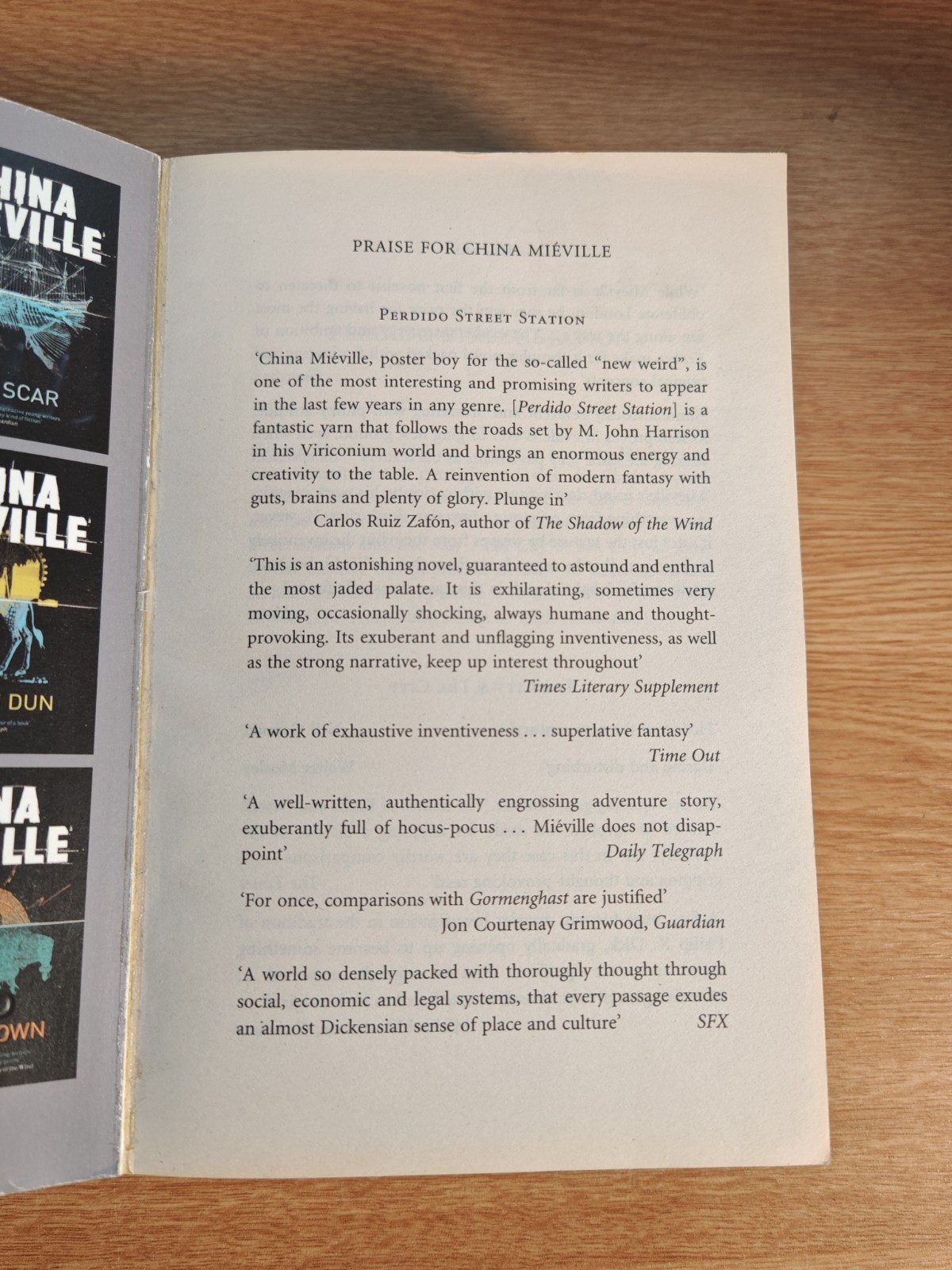 Perdido Street Station China Miéville Paperback Book Science Fiction 2011