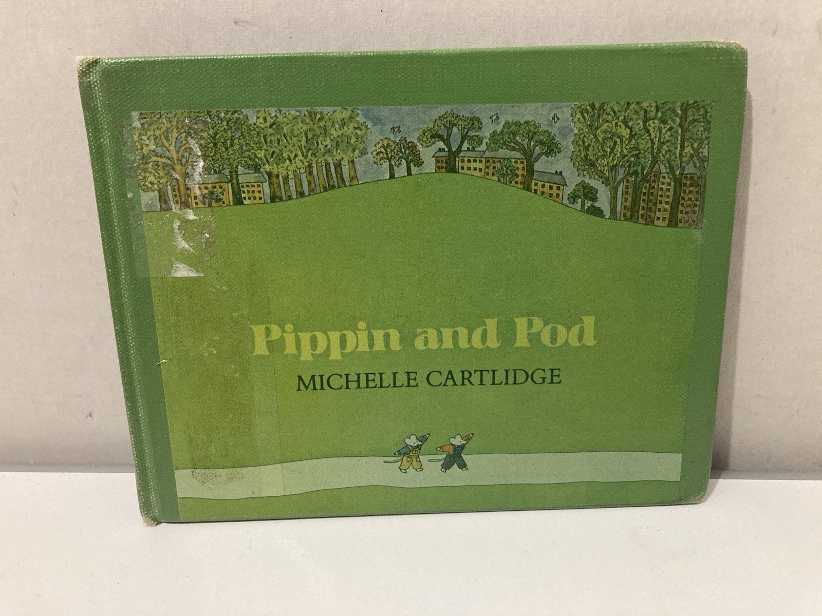 Pippin and Pod by Michelle Cartlidge rare HC by Pantheon Books 1978 Ex-Library