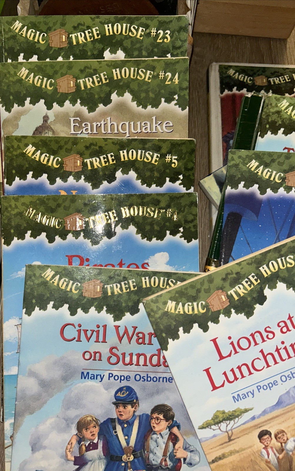 Magic Tree House Books 1-28 Boxed Set by Mary Pope Osborne (2008, Uk-Trade…