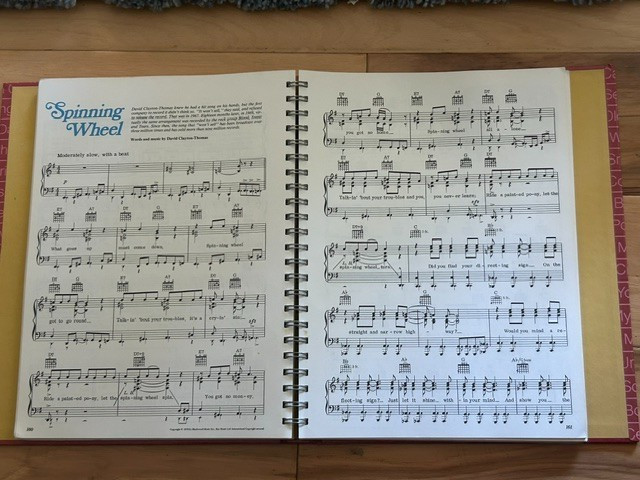 Vintage 1978 Reader’s Digest Canadian Family Songbook – Great condition