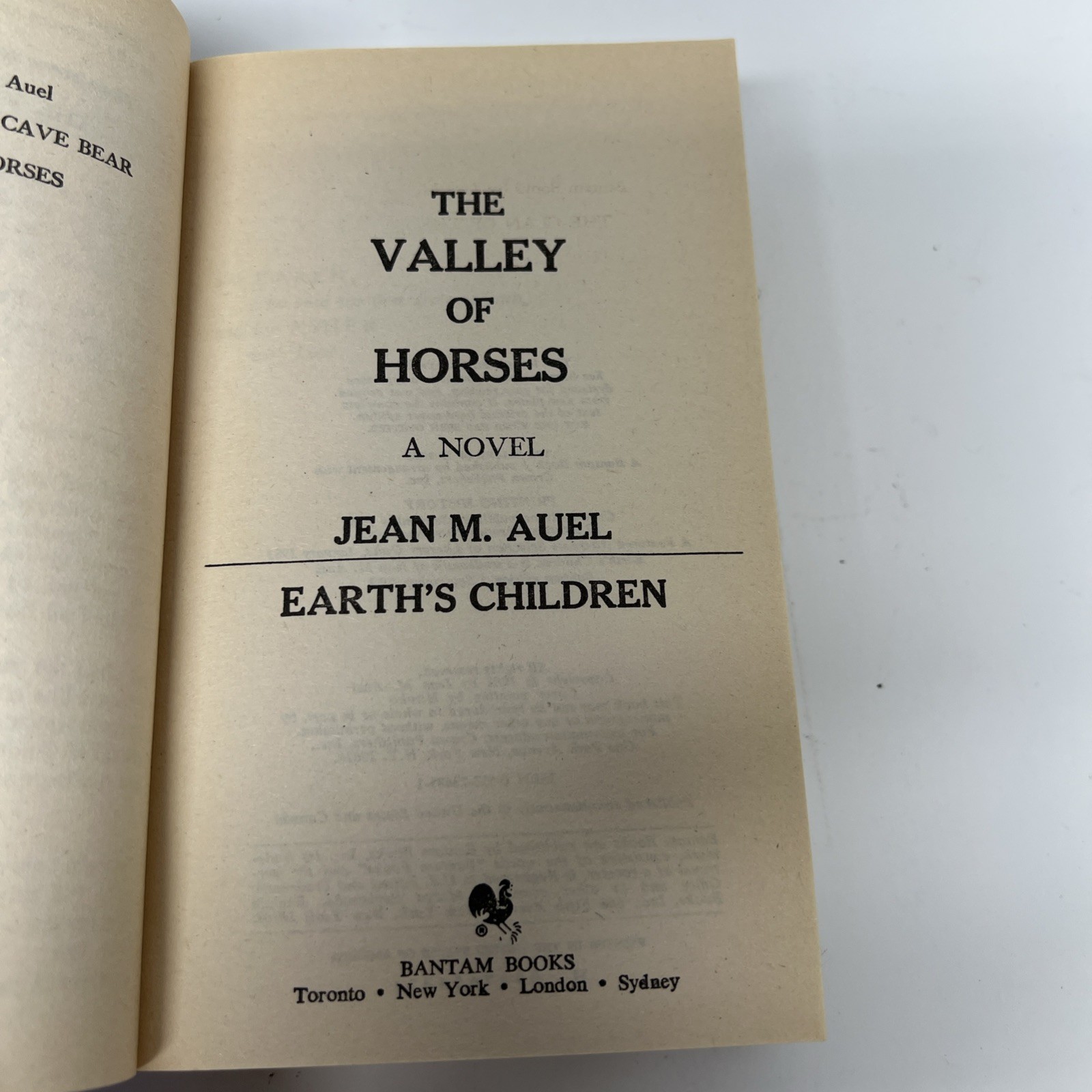 Jean M Auel 4 Book Lot Earth’s Children Clan, Valley, Plains, Mammoth PB