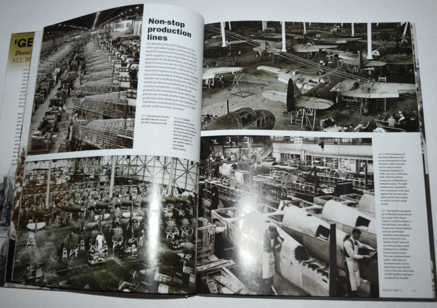 „PICTORIAL CHRONICLE of World War II,“ 124 Pages + DVD (c) 2018, Pre-0wned