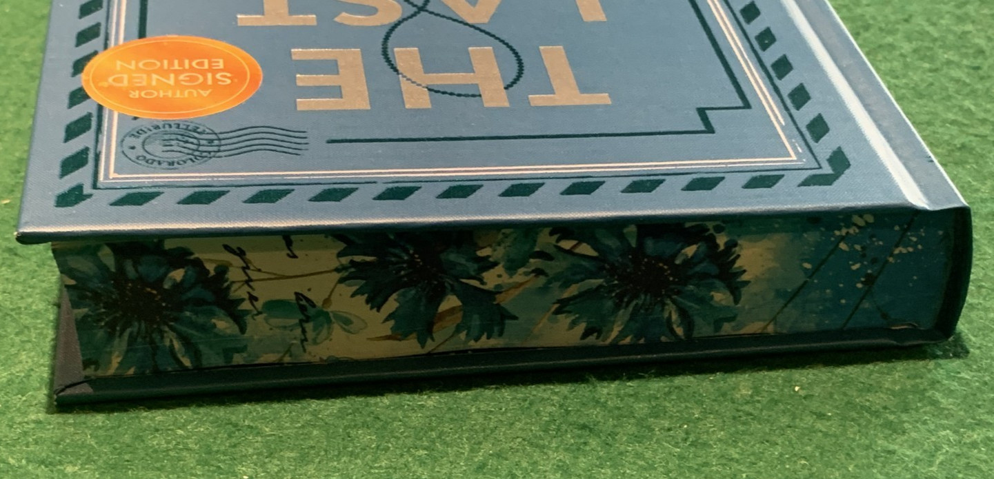 The Last Letter by Rebecca Yarros B&N SIGNED DELUXE ED 1st/1st HC 2025 Sprayed