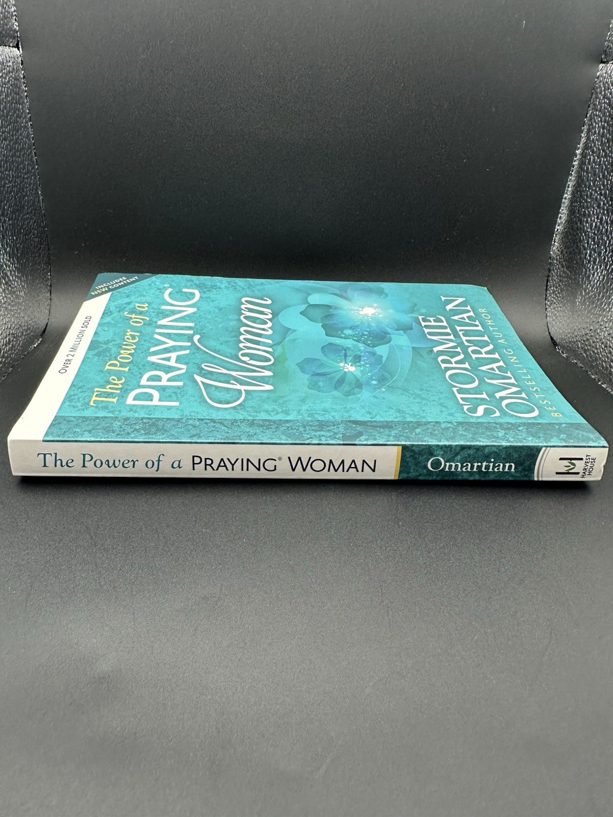 The Power of a Praying Woman by Stormie Omartian, Trade Paperback 2014 Religion
