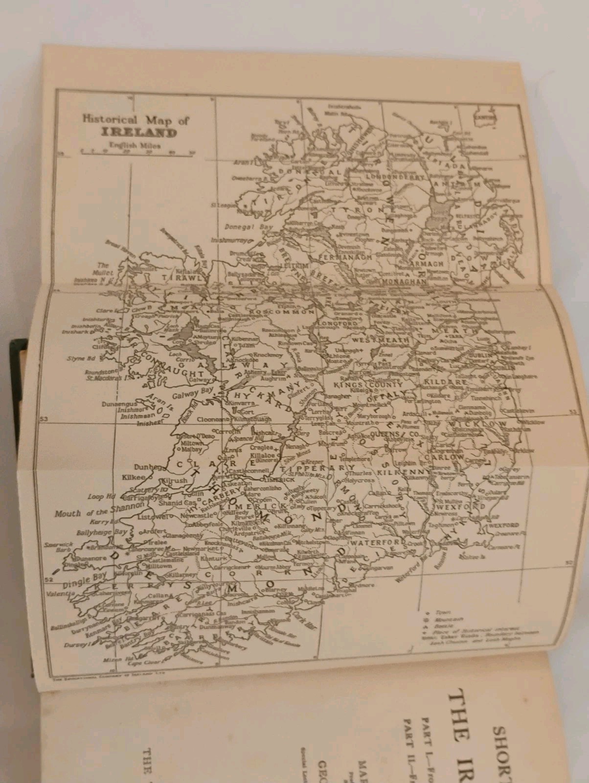 short history of the Irish people part 1 & 2 w/ map 1927 Hayden Moonan Dublin ed