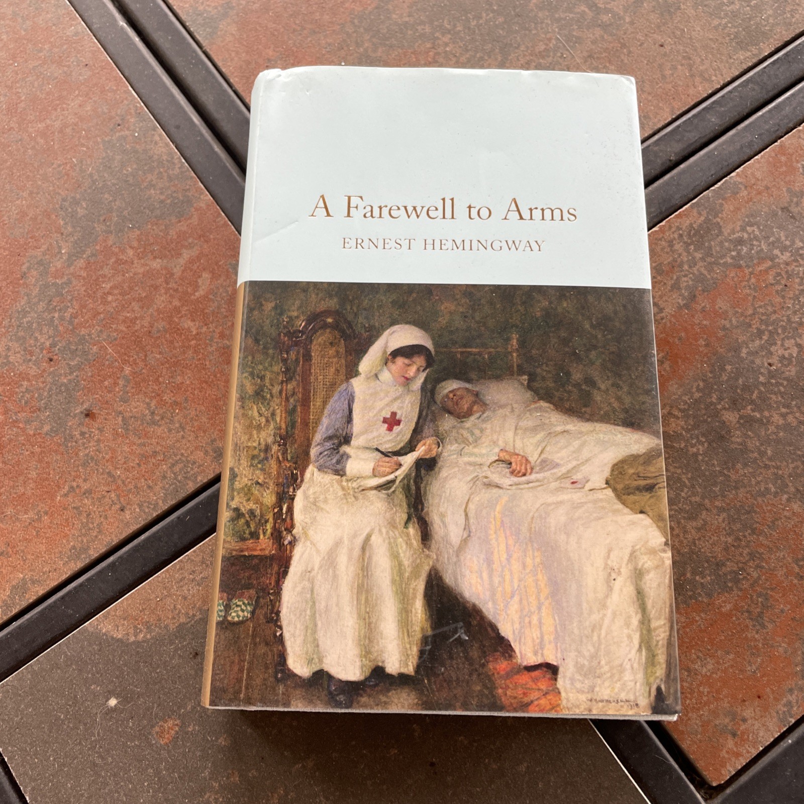 A Farewell to Arms (Macmillan Collector’s Library) by HEMINGWAY, Ernest.
