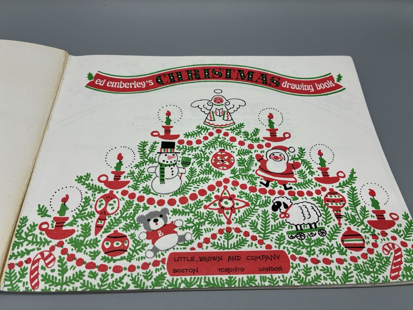RARE Ed Emberley’s Christmas Drawing Book 1987 Softcover Vintage 30 Pages