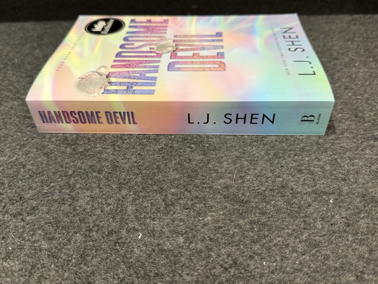 HANDSOME DEVIL – INDIGO EXCLUSIVE BY L.J. SHEN BRAND NEW FAST FREE SHIPPING!