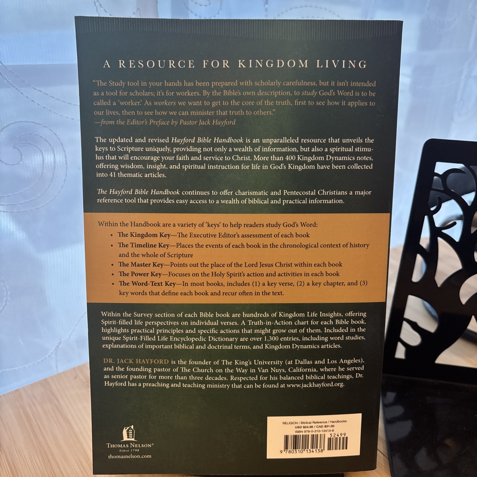 The Hayford Bible Handbook: The Complete – Paperback, by Hayford Jack W. – Good