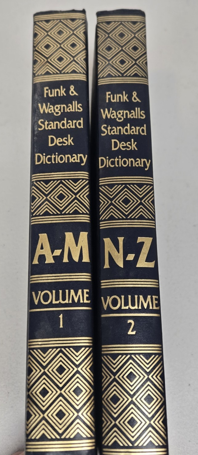 Funk Wagnalls Standard Desk Dictionary 2 Vol Set A-M N-Z 1980s Hardcover USA