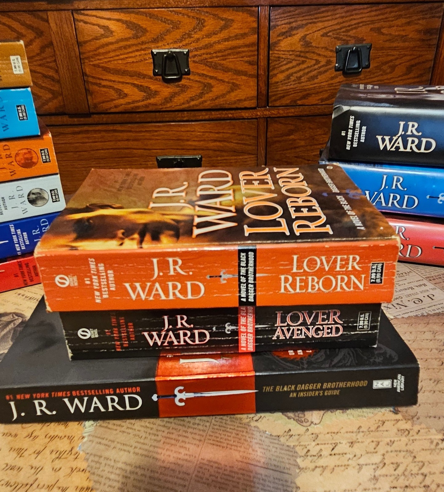 J.R. Ward Black Dagger Brotherhood Lot Books 1-12 Mixed Paperback Hardcover EUC