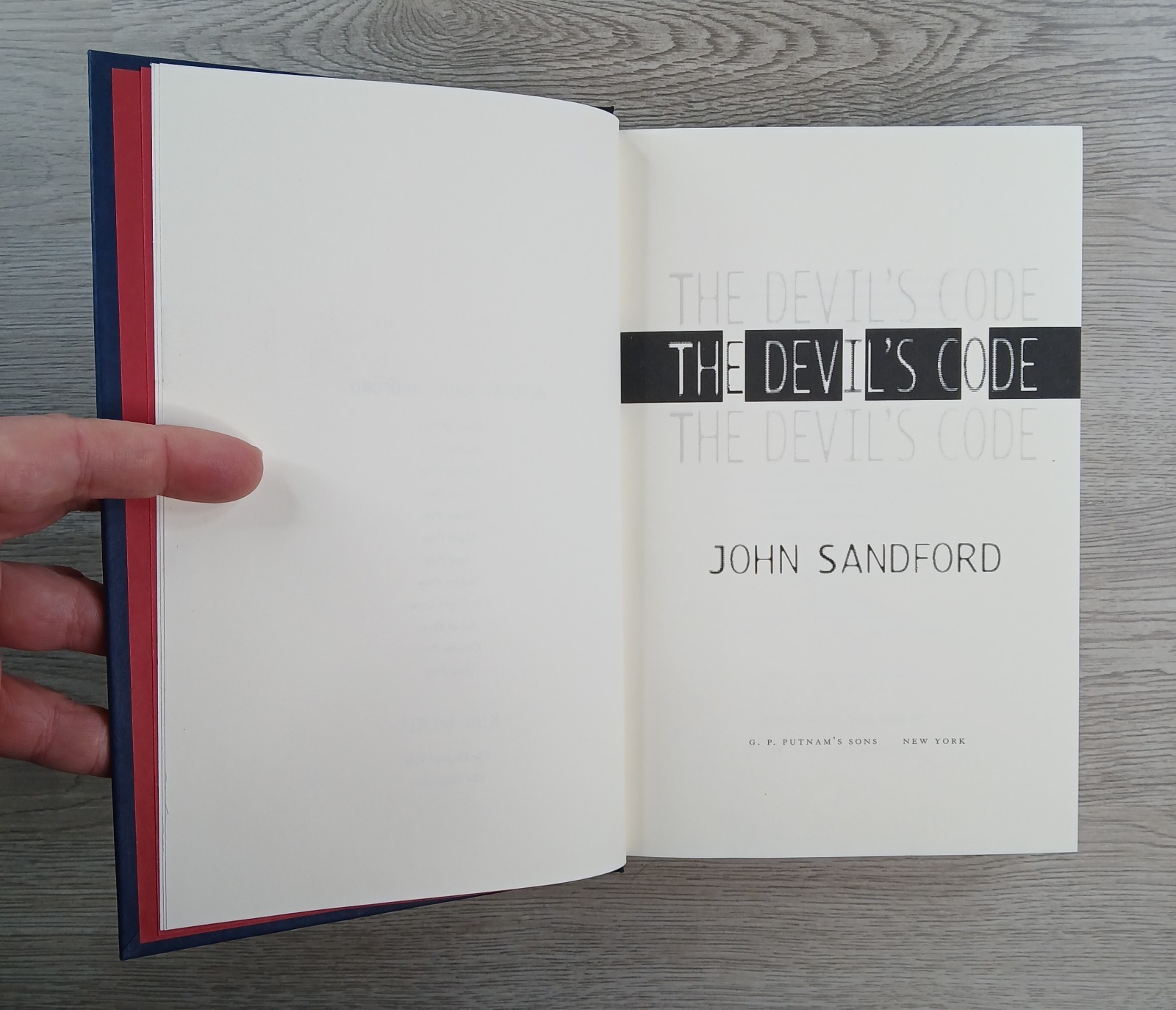 The Devil’s Code Hardcover Book by John Sandford 2000 A Kidd Novel SIGNED