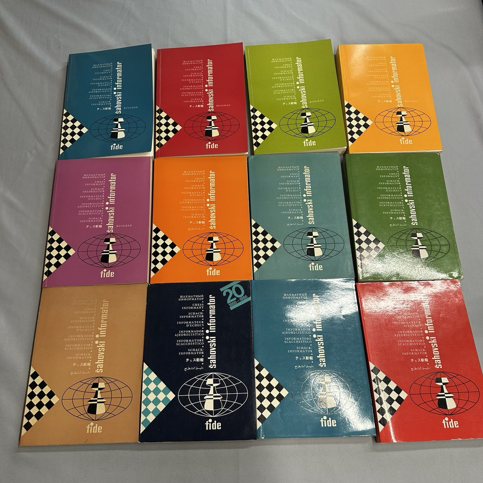 Sahovski Informator (Chess Informant) Large Lot Vol 1-42 Chess Book Fide Vintage