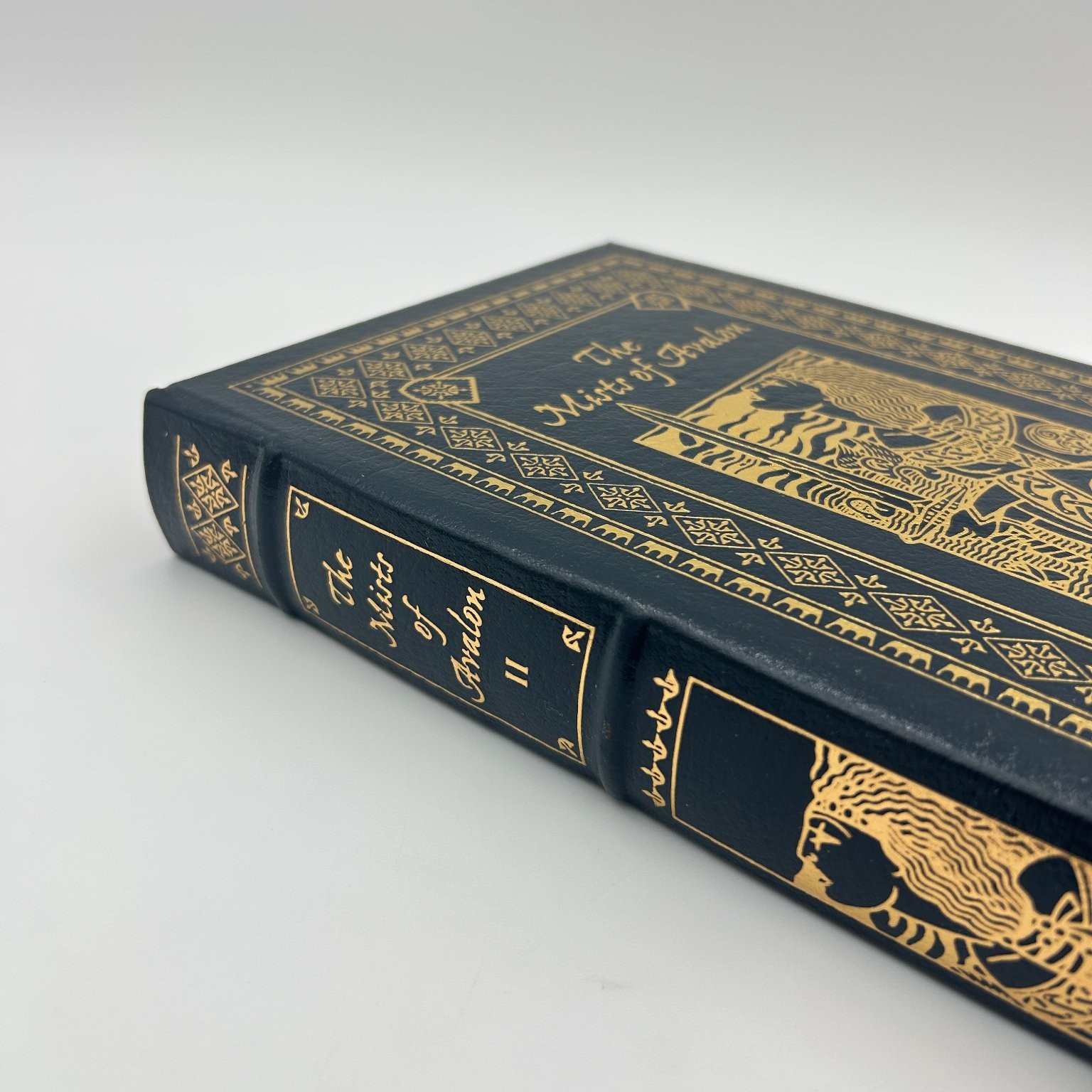Mists of Avalon Marion Zimmer Bradley 1996 Collector’s Edition Leather Bound