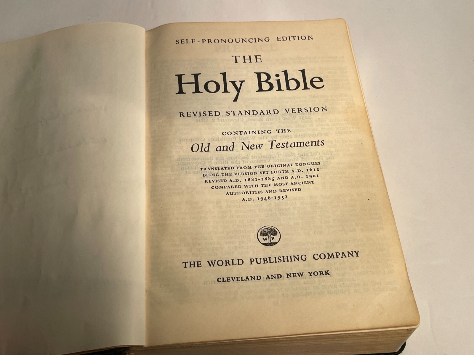 HOLY BIBLE & Concordance RSV 1962 World Publishing vintage Revised Standard