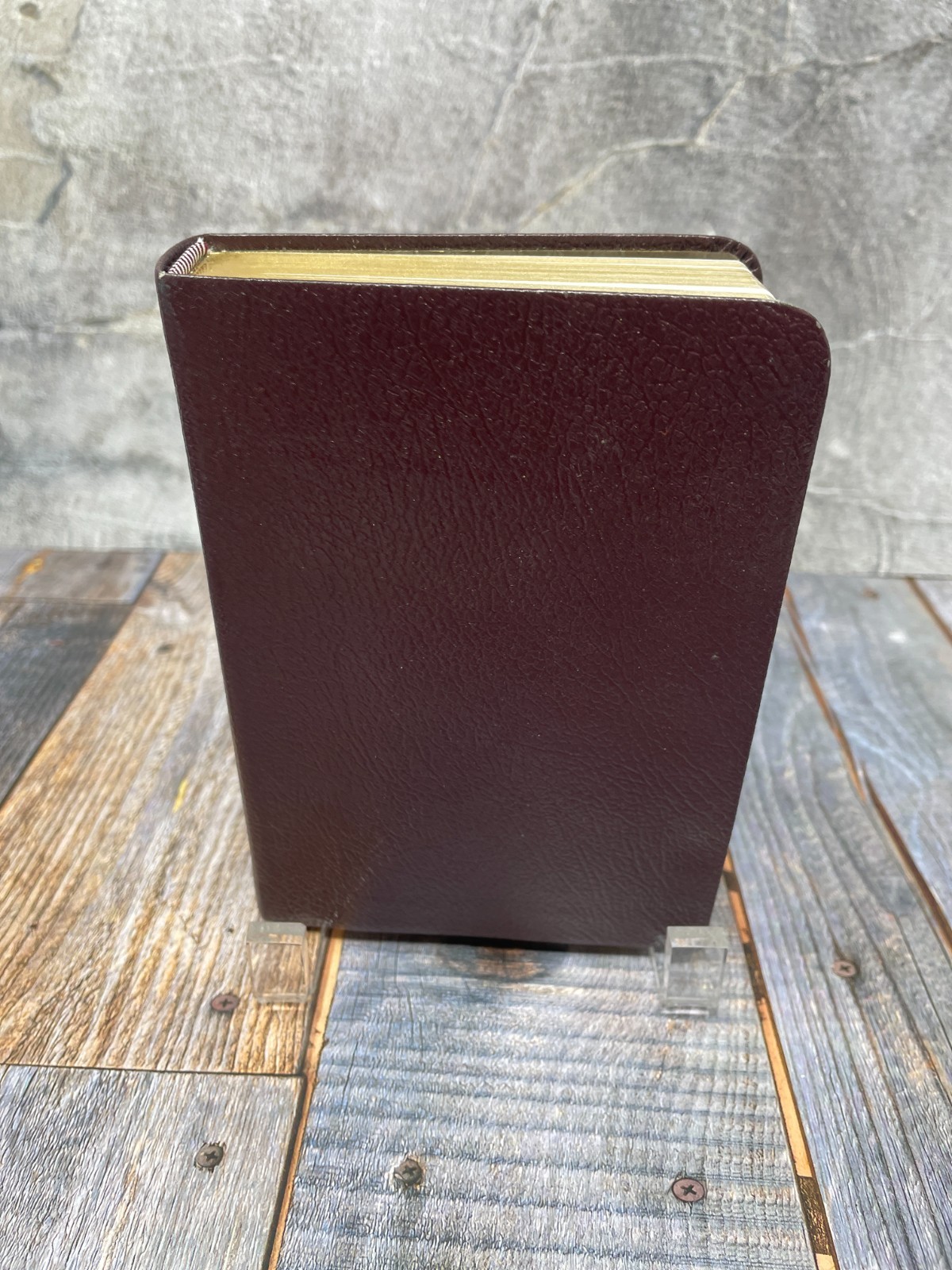 The HOLY BIBLE: King James Version Reference Edition HC Hendrickson 2012 VG