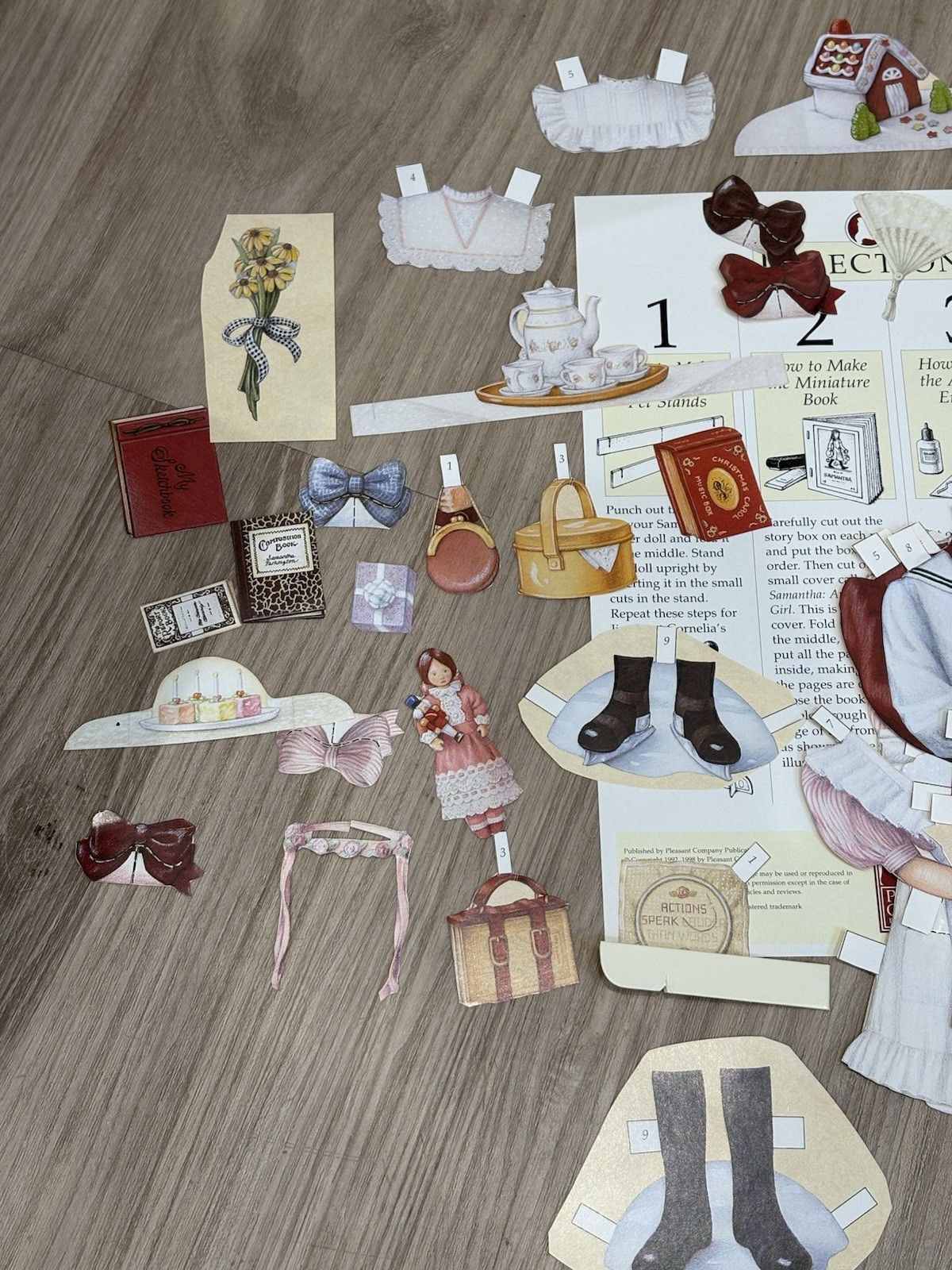 Set 4 AMERICAN GIRL Dolls Felicity’s &Addy’s Theater Kit Samantha’s Paper Dolls+
