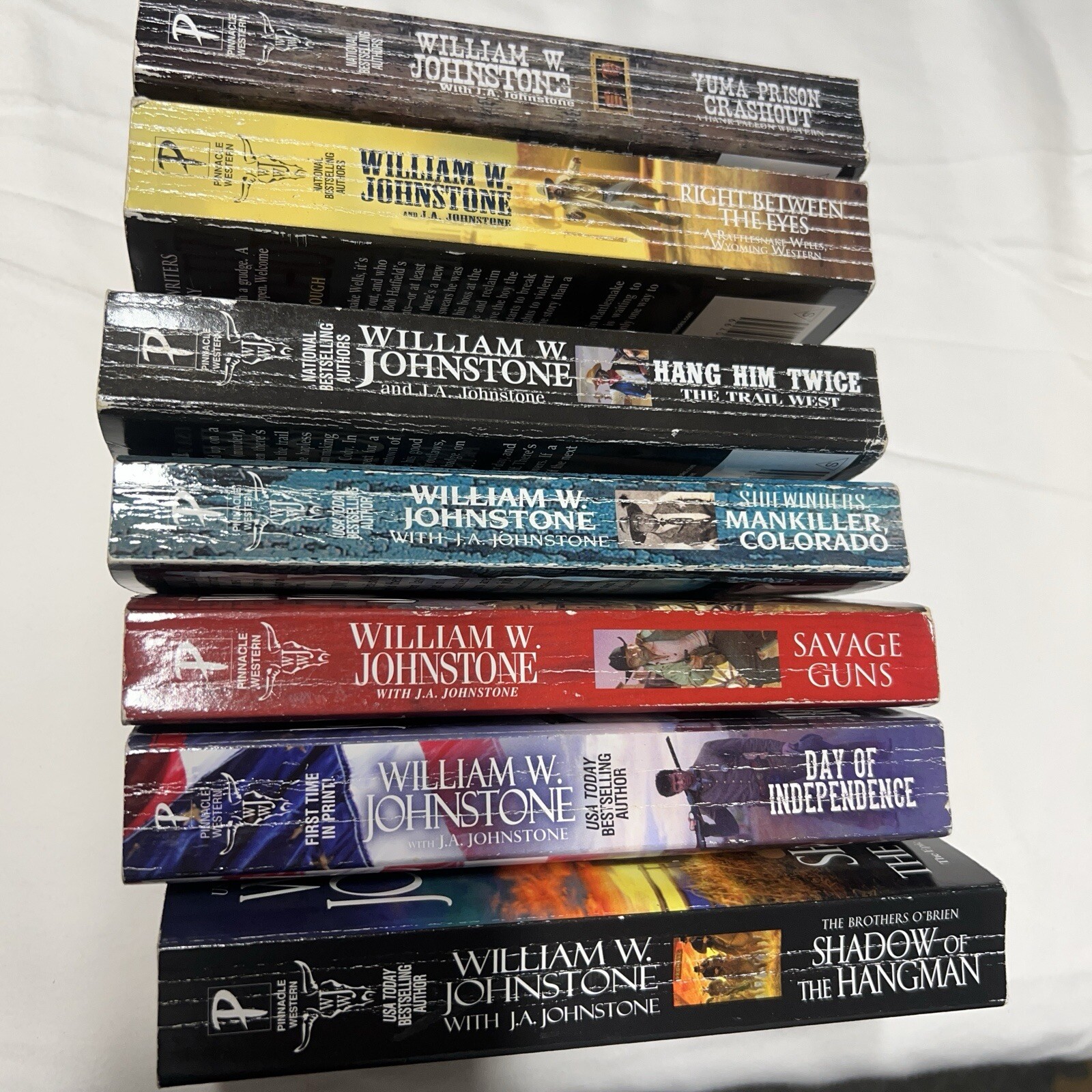 Lot of 20 William W. Johnstone Western Paperback Books Multiple Titles Reading