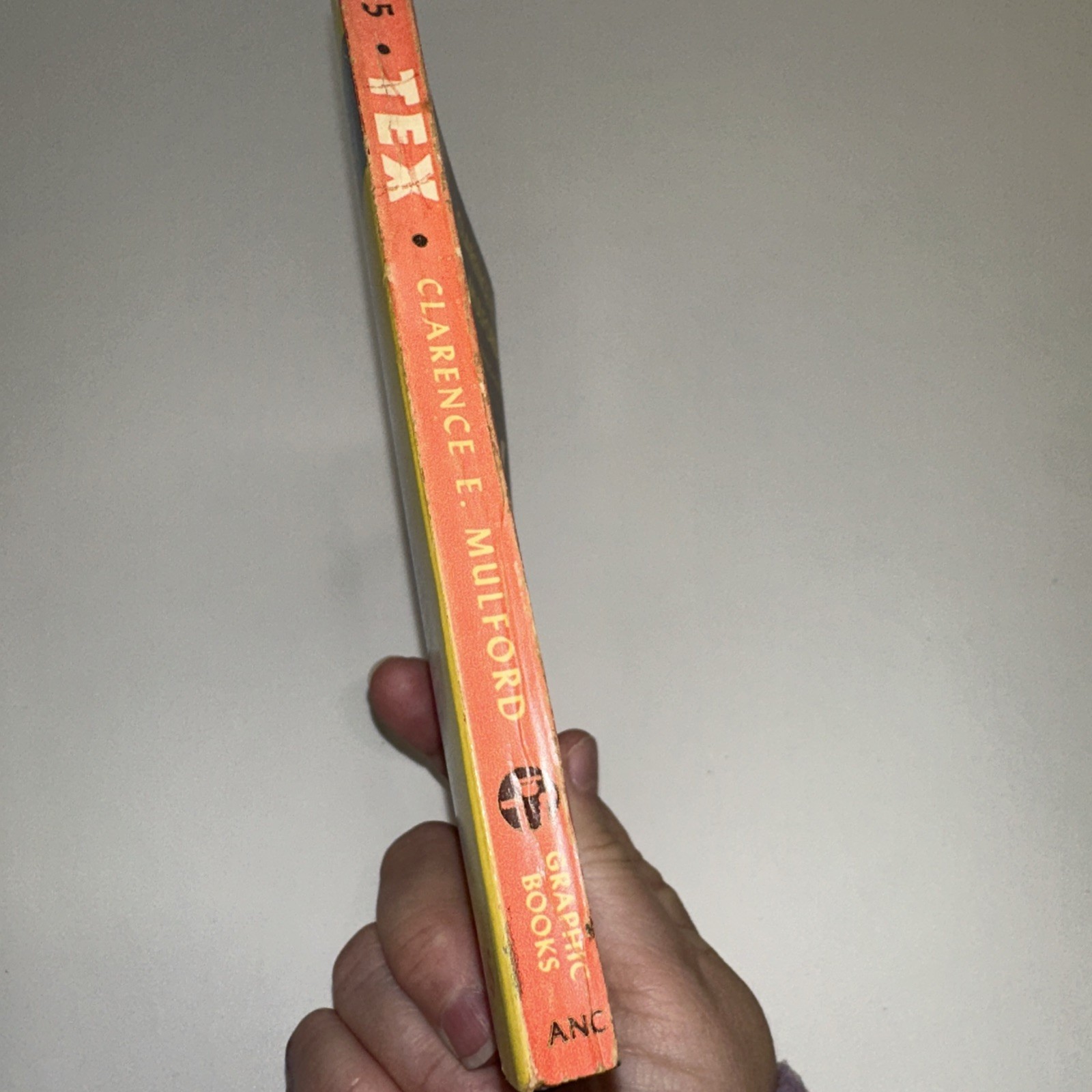 Tex by Clarence E. Mulford vintage Paperback Number 15 Graphic Books 1949