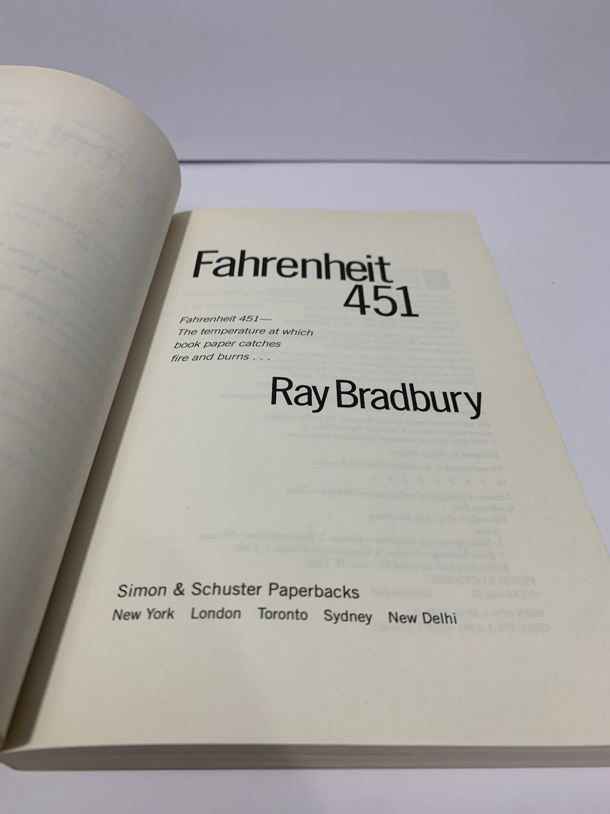 Fahrenheit 451 Ray Bradbury 2012 Simon & Schuster Paperback Dystopian Classic