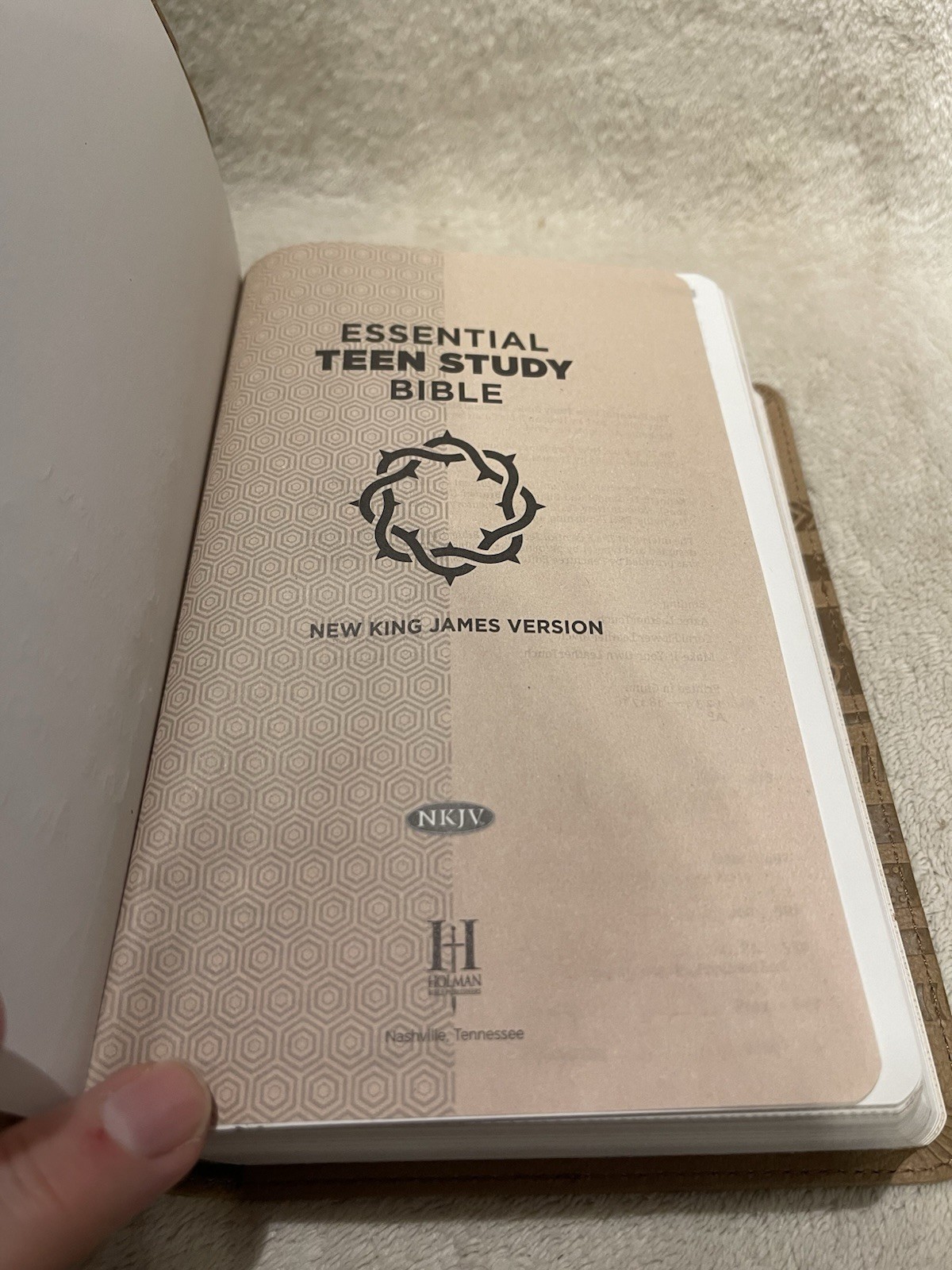 HCSB Essential Teen Study Bible- Aztec by B&H Kids