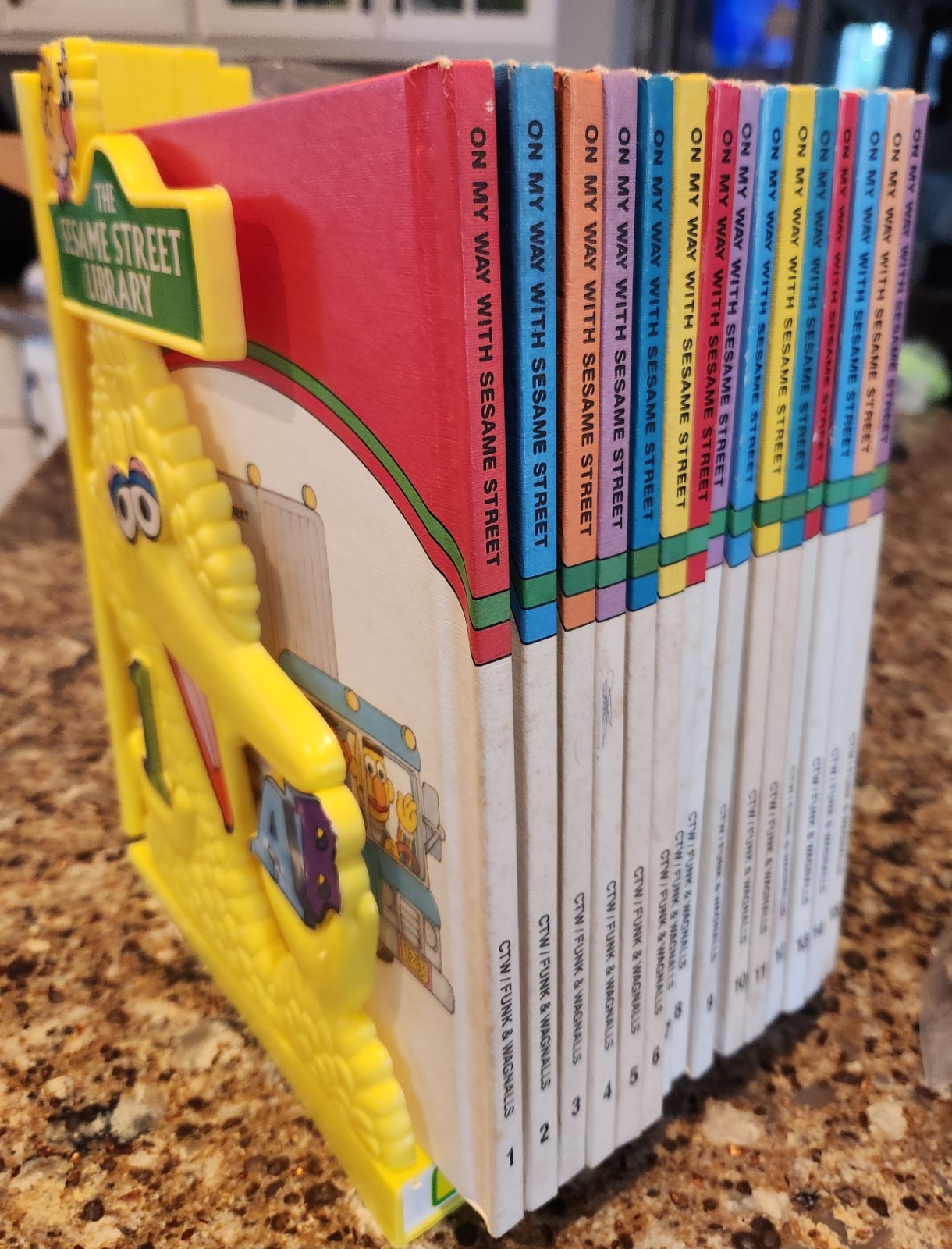 1989 On My Way w/ Sesame Street Library Complete 15 Volume Set, Big Bird Stand