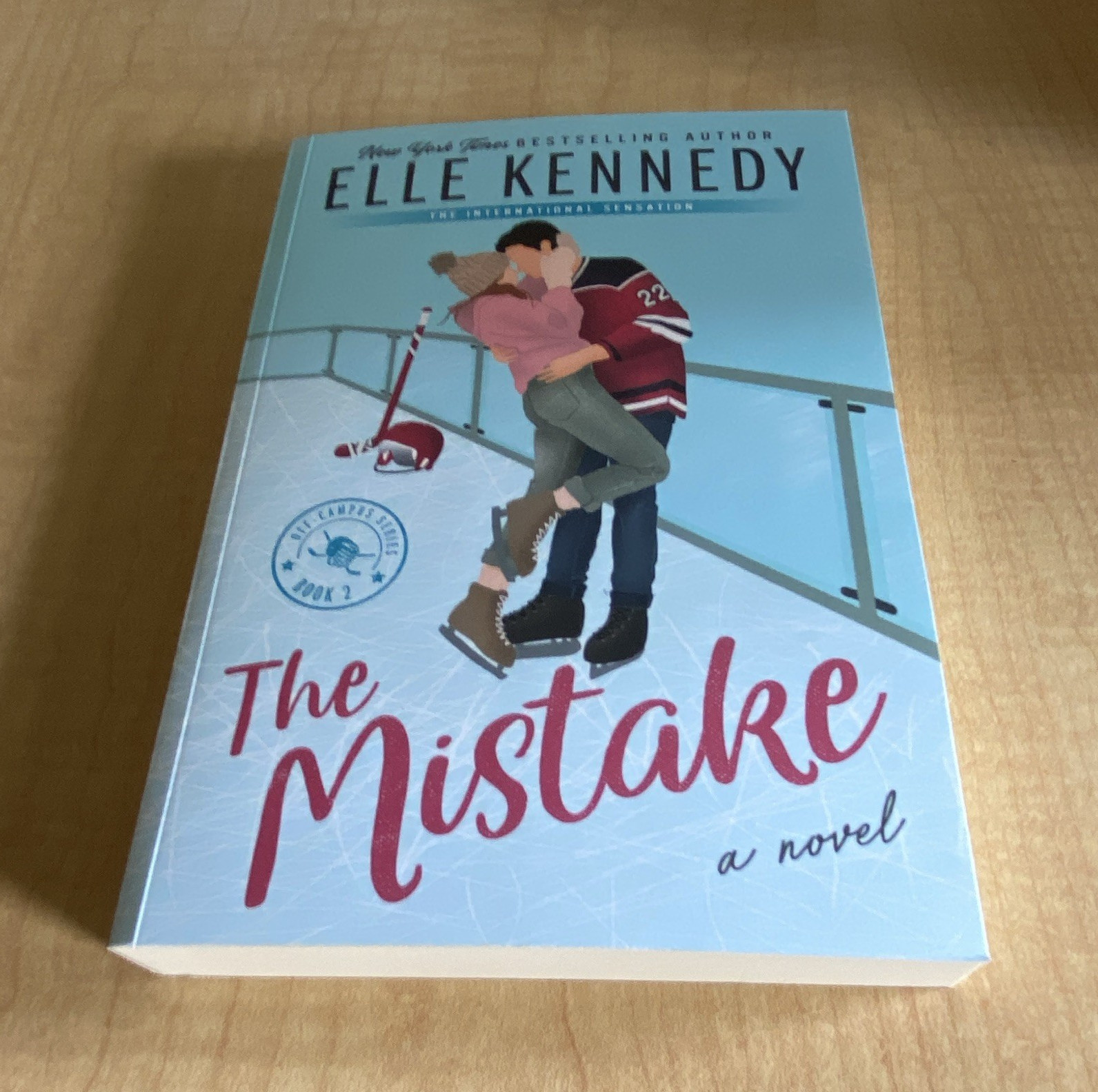 The Mistake (Off-Campus) by Elle Kennedy, Bloom Books, YA Romance Novel, PB