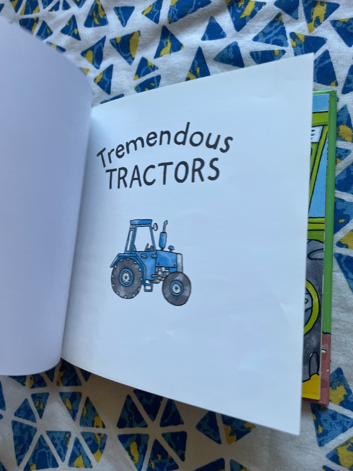 TONY MITTON, ANT PARKER. TREMENDOUS TRACTORS. HARDCOVER. 14 BY 14CM. 2003
