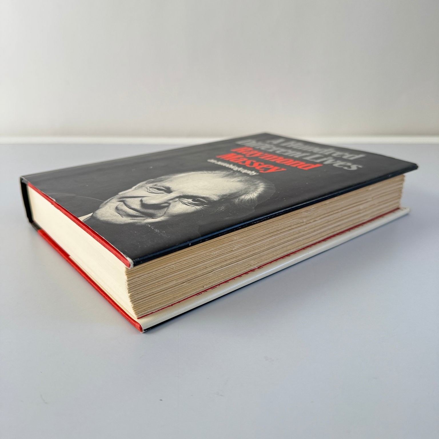 A Hundred Different Lives Raymond Massey 1979 Second Printing Autobiography