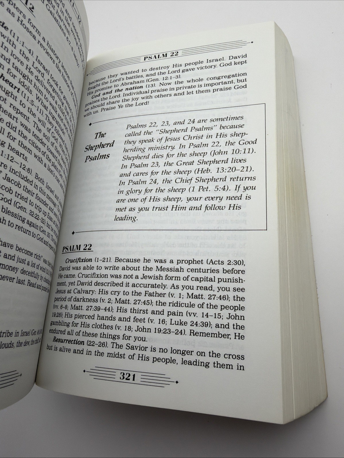 With the Word: The Chapter-by-Chapter Bible Handbook – Wiersbe, Warren W.