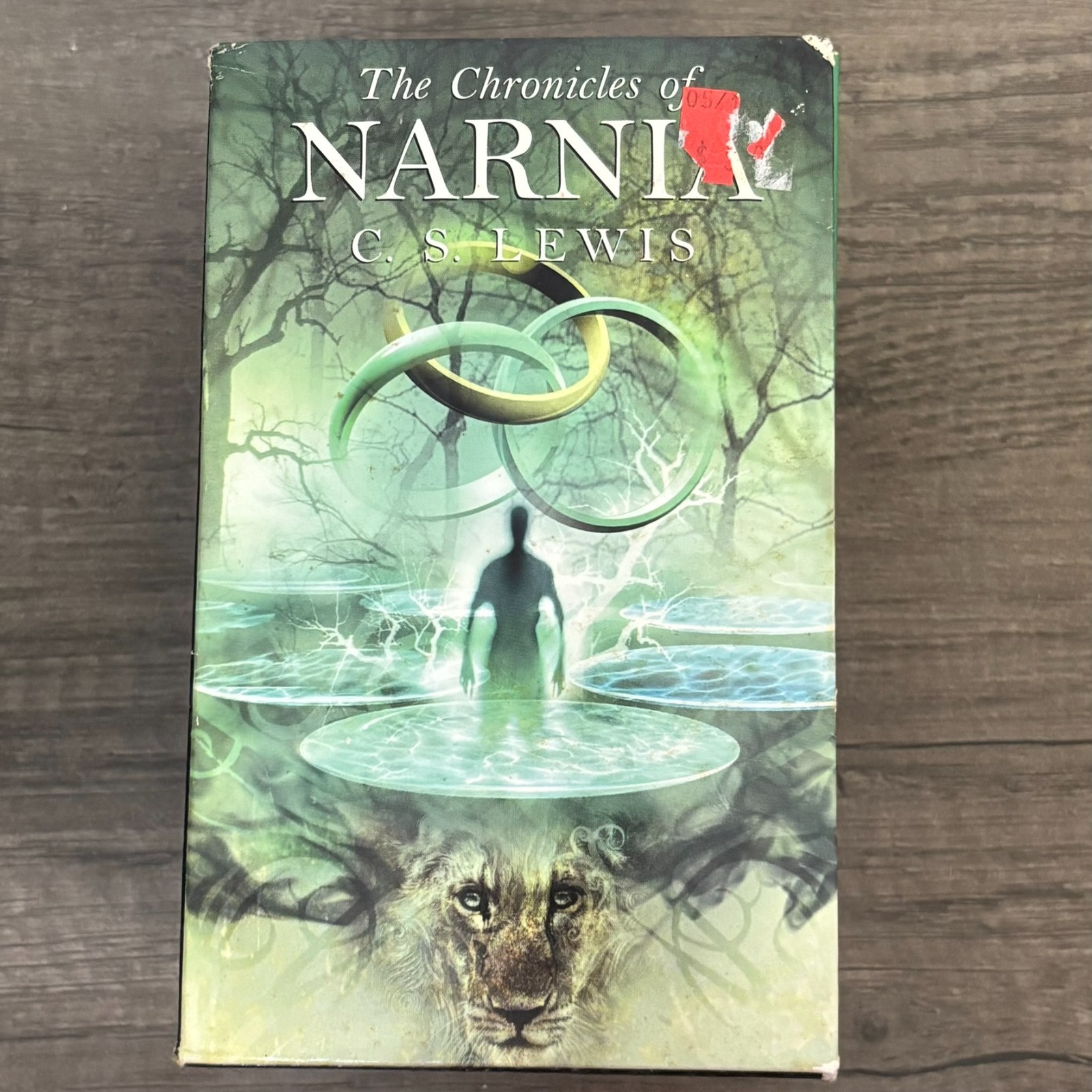 The Chronicles Of Narnia 7-Book Box Set C.S. Lewis Paperback 2002 Edition