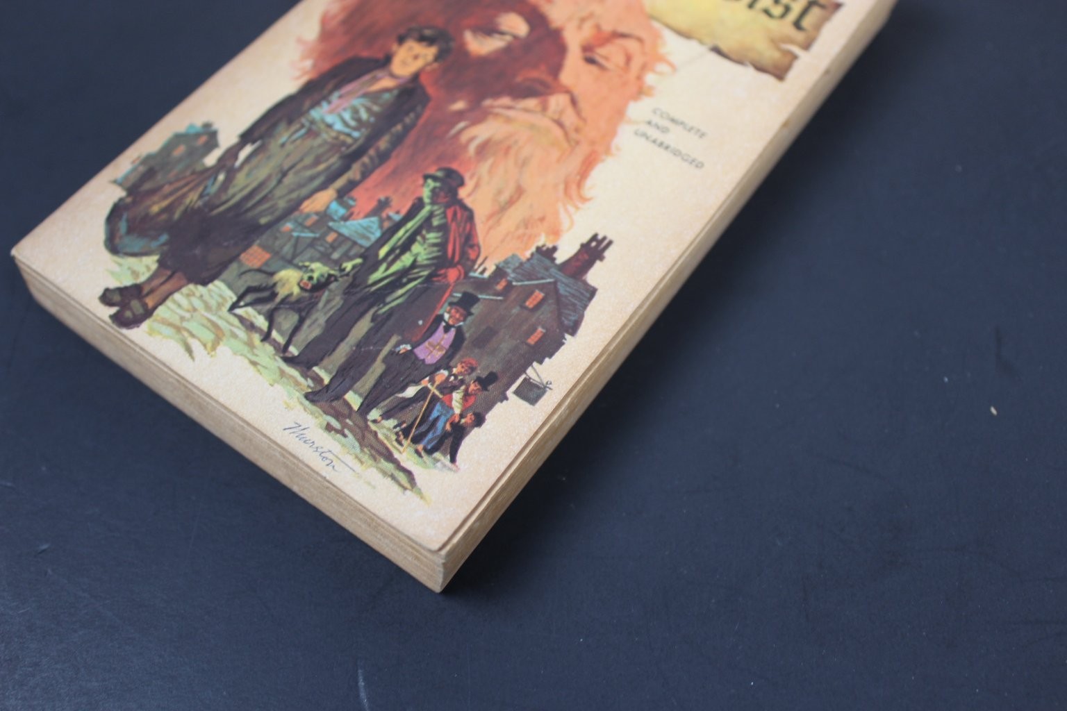 Oliver Twist Charles Dickens 1963 Airmont Classic Complete Unabridged PB