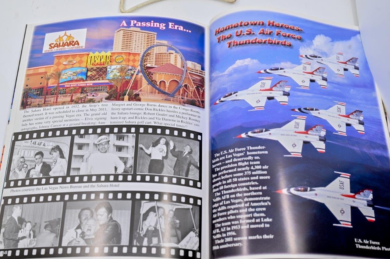 LAS VEGAS VINTAGE PHOTO Classics #2. — PLUS 16 Vintage Postcards
