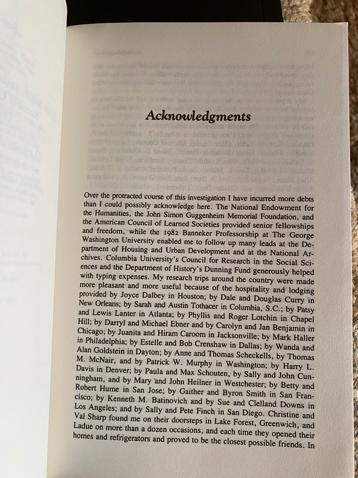 Crabgrass Frontier : The Suburbanization of the United States by Kenneth T….