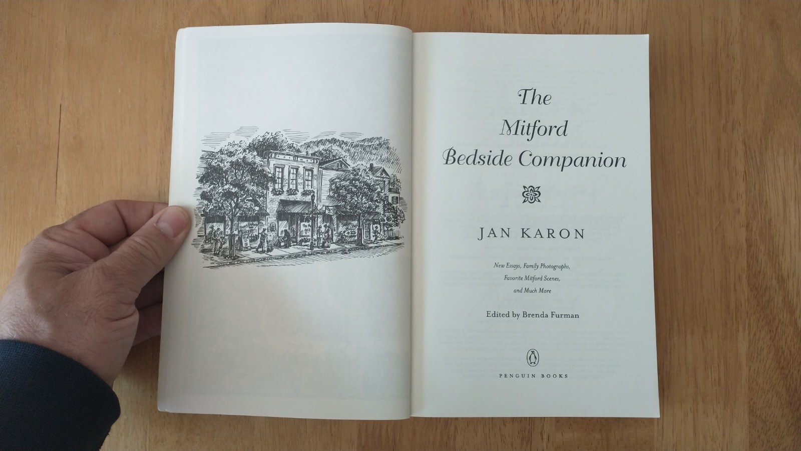 The Mitford Bedside Companion by Karon c. 2006 published 2007 TPB 487 pp EUC