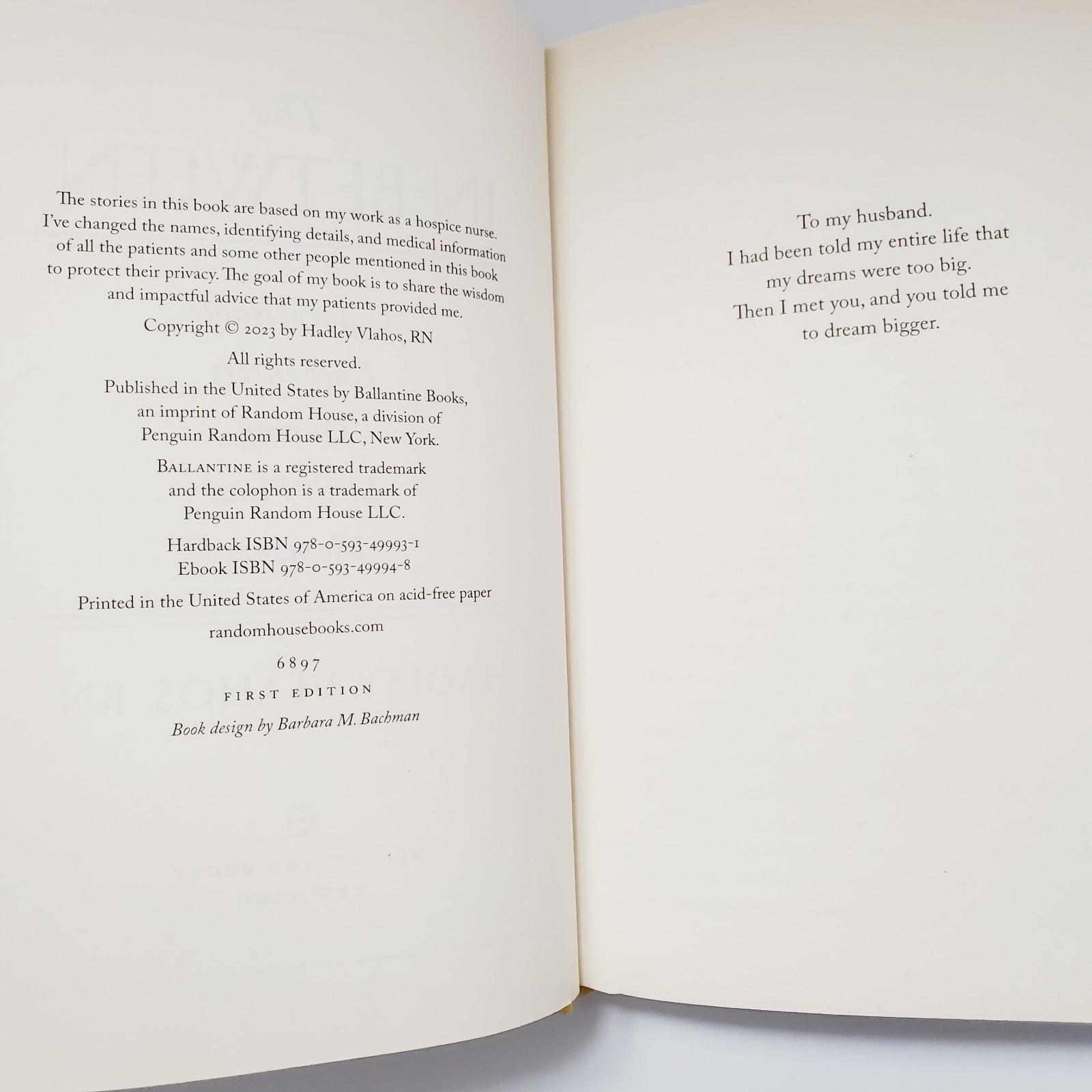 The In-Between Book Encounters During Life’s Final Moments Hadley Vlahos HC