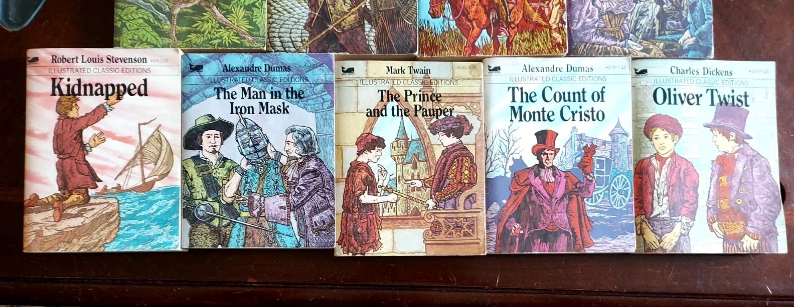 Lot of 12 Moby Books Illustrated Classic Editions Vintage Mini Paperback Books