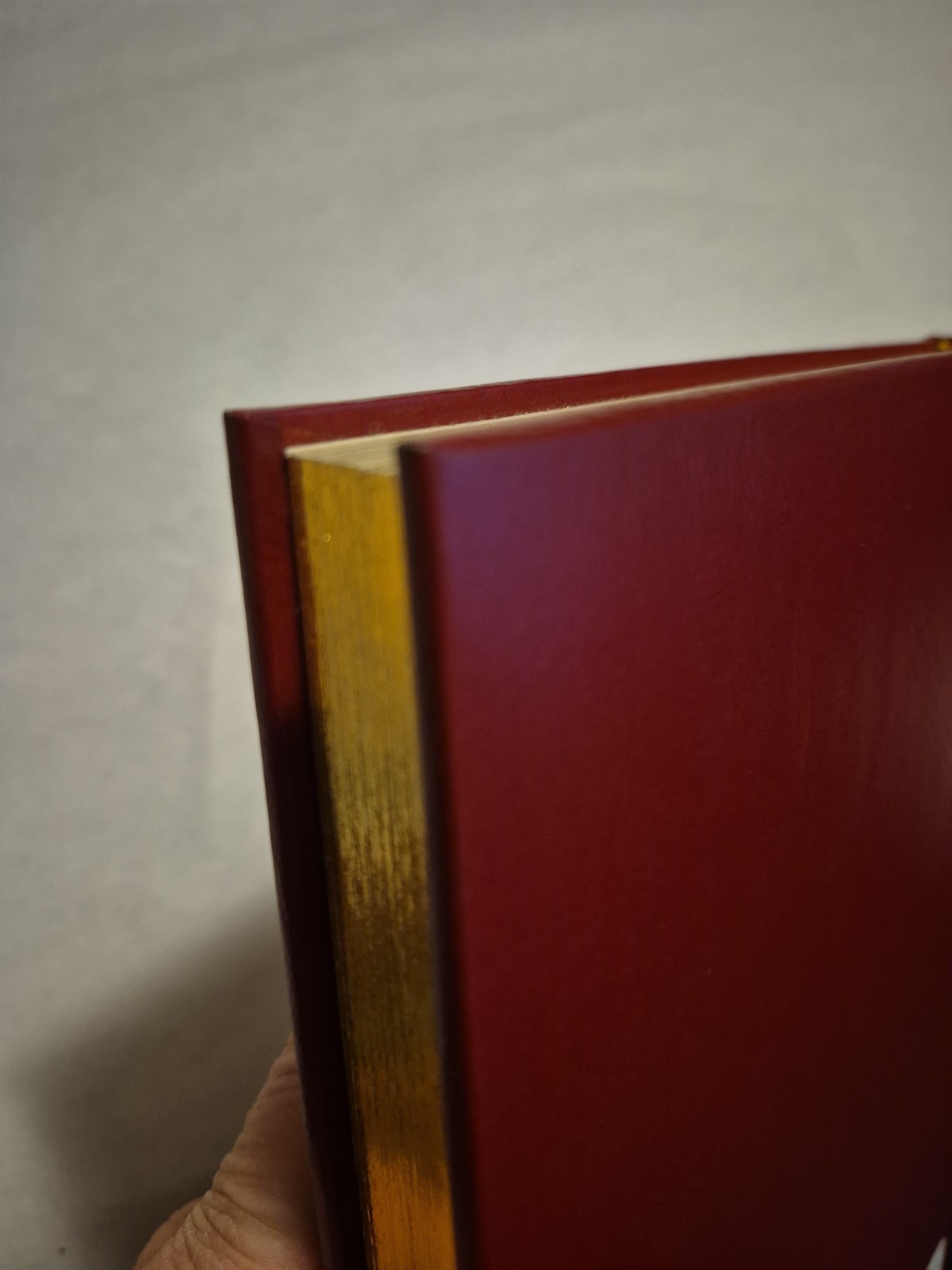 Kidnapped by Robert Louis Stevenson Trident Press 2000 Reprint Deluxe H/C Gold