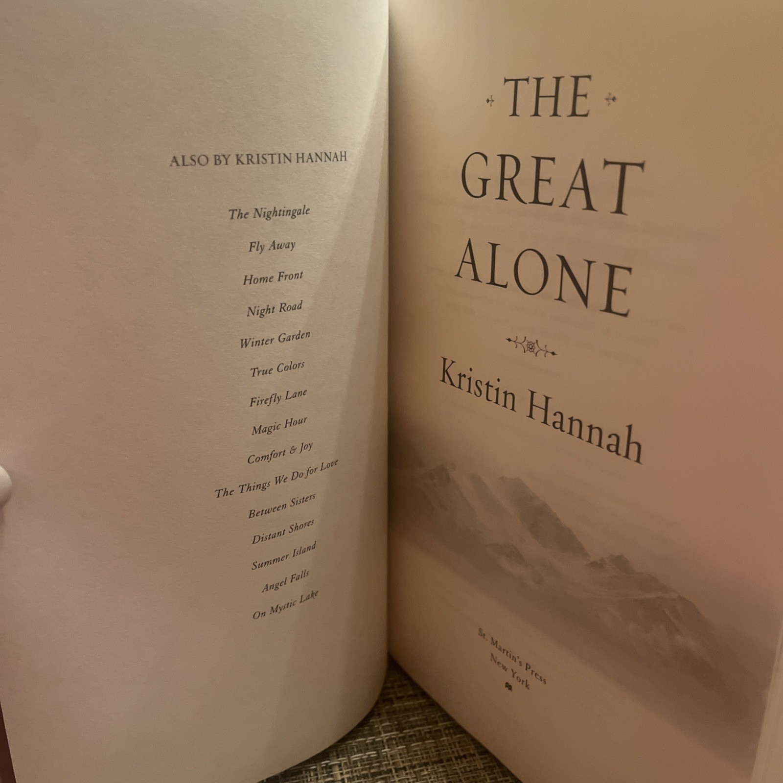 Great Alone : A Novel by Kristin Hannah (2018) Hardcover DJ New Book