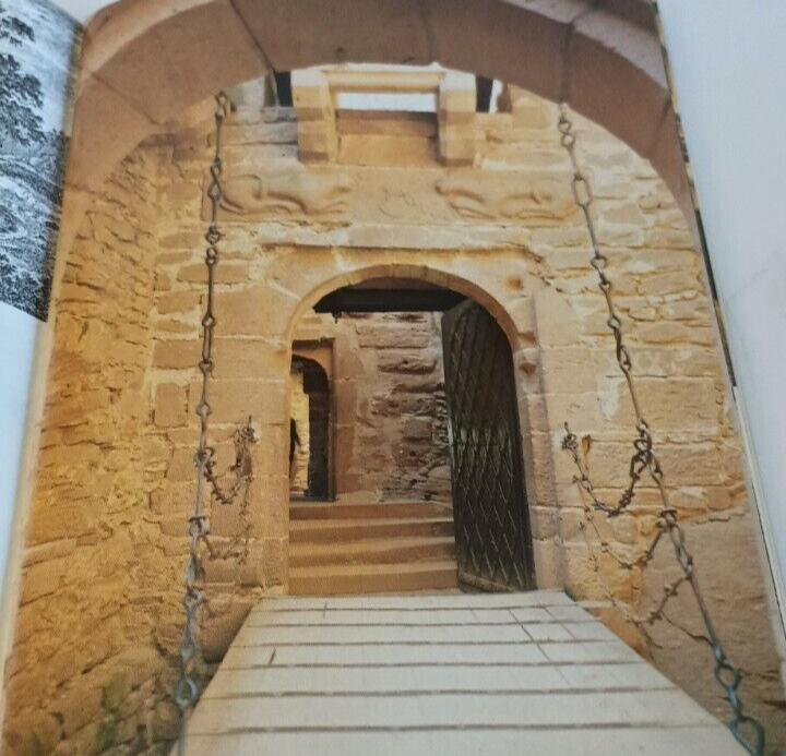 Alsace Castle Visitor Guidebook 1985 Haut-Koenigsbourg 40 Pages 6 x9 inches
