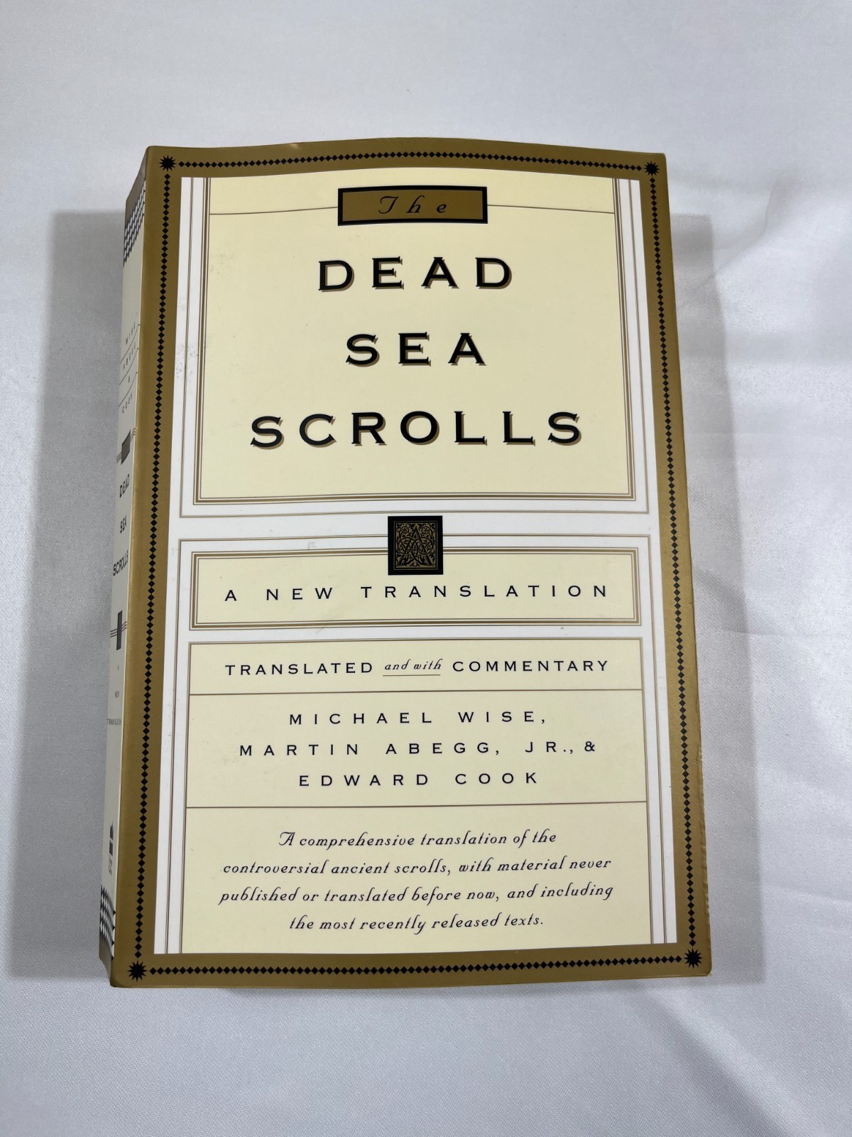 The Dead Sea Scrolls Michael Wise New Translation Religious History Paperback
