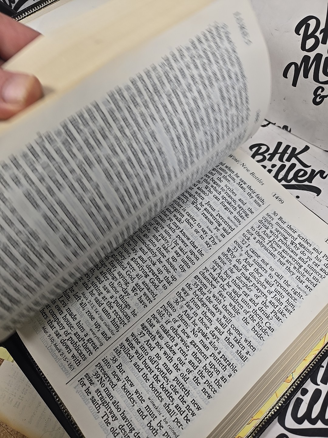 Holy Bible Reference Edition 1976 KJV Giant Print Thomas Nelson W/Bookmark