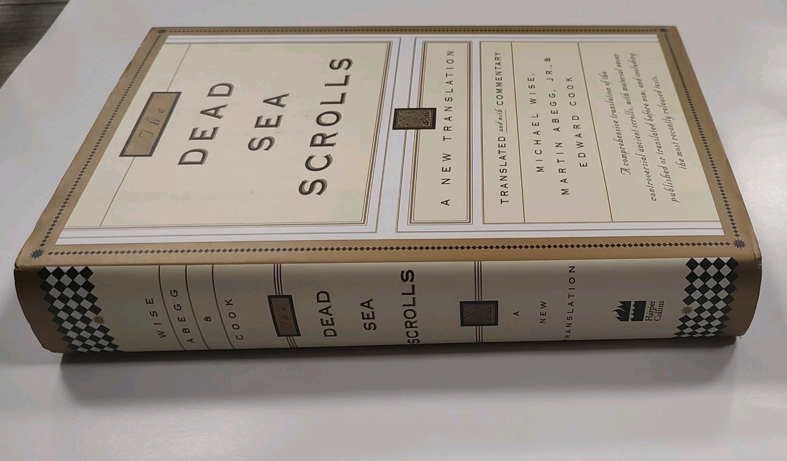 Dead Sea Scrolls : A New Translation Michael Wise, 1st Ed/1st Printing, HC/DJ
